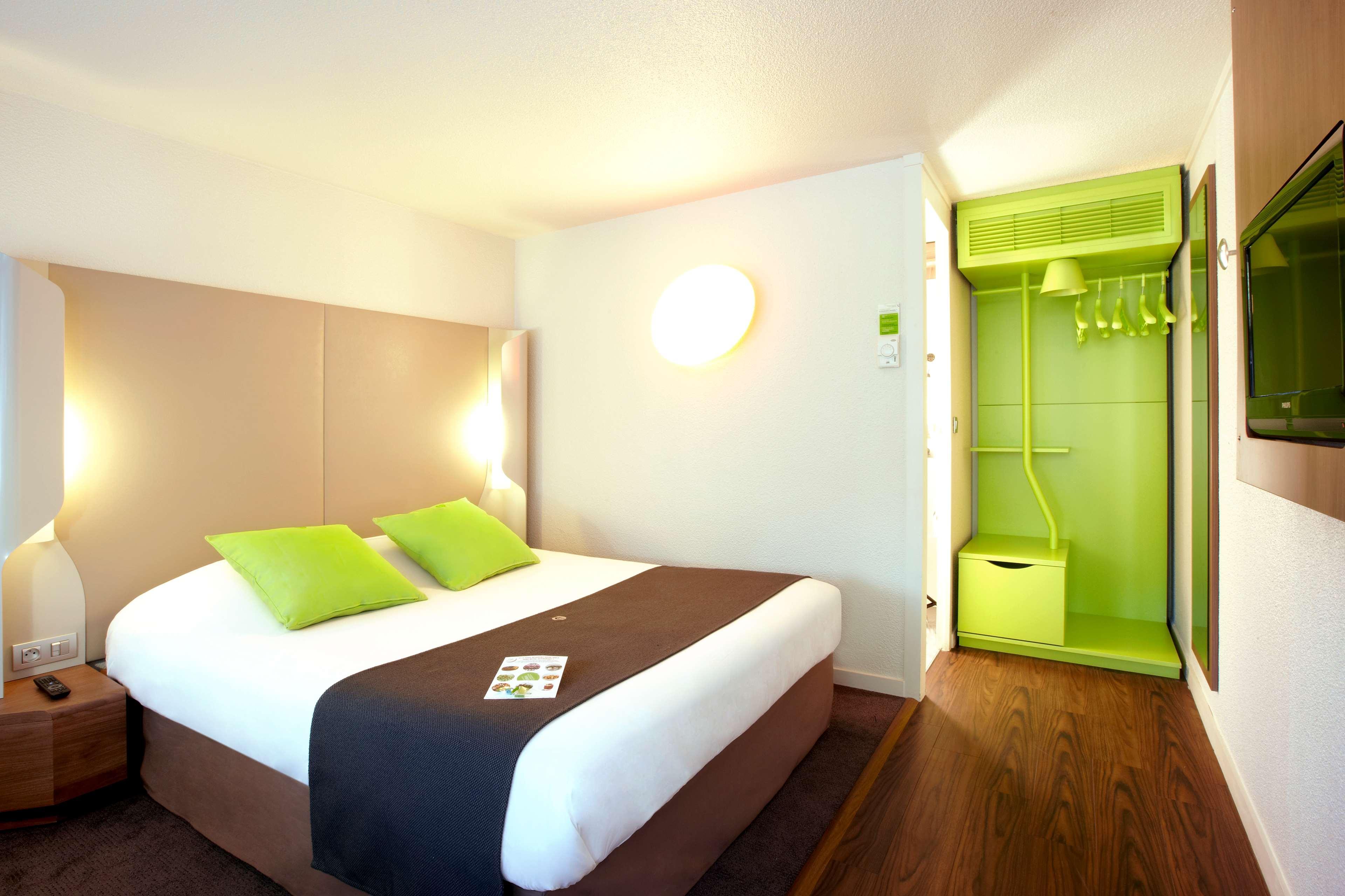 Campanile Bayonne Hotel Bagian luar foto