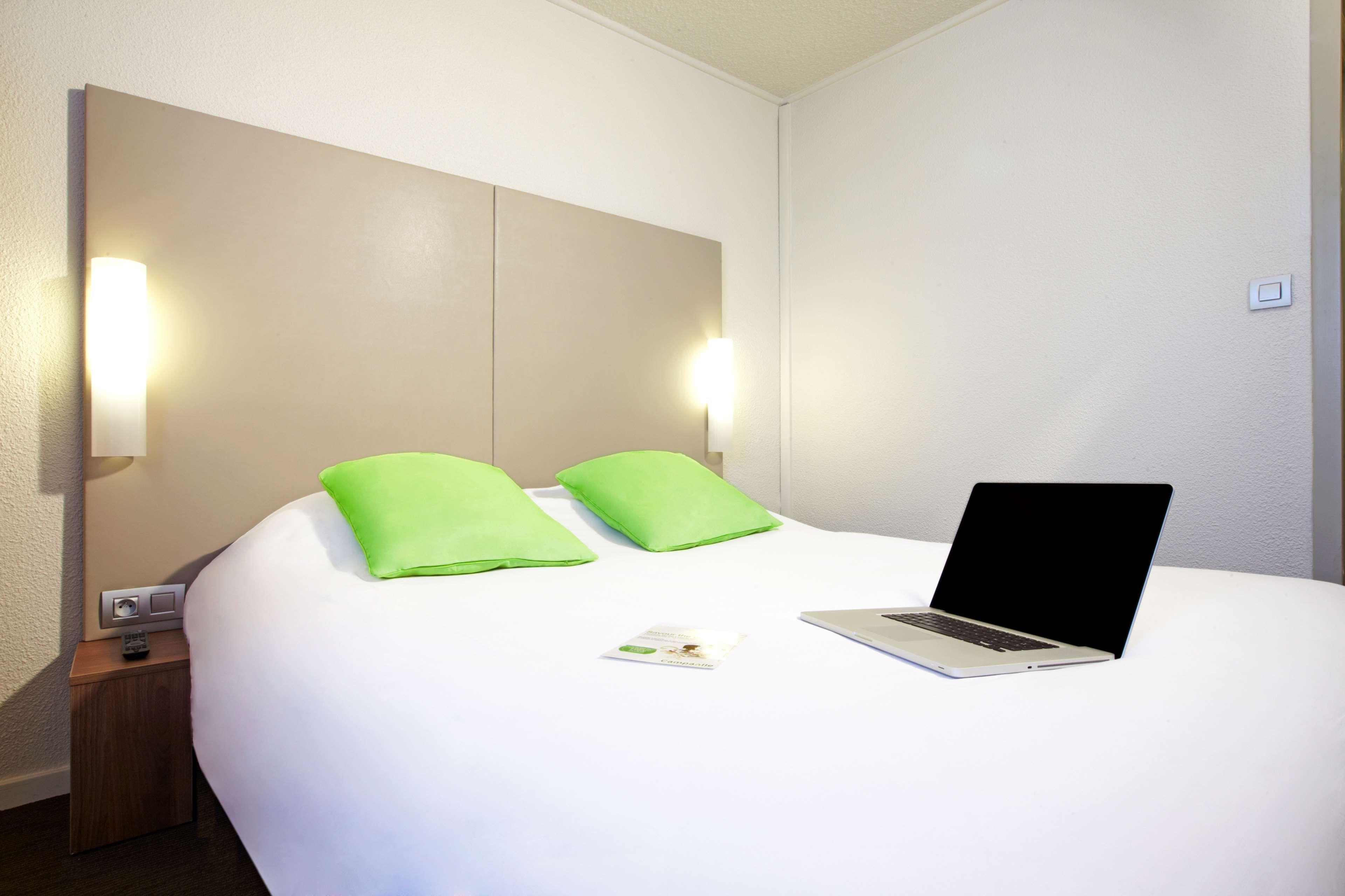 Campanile Bayonne Hotel Bagian luar foto