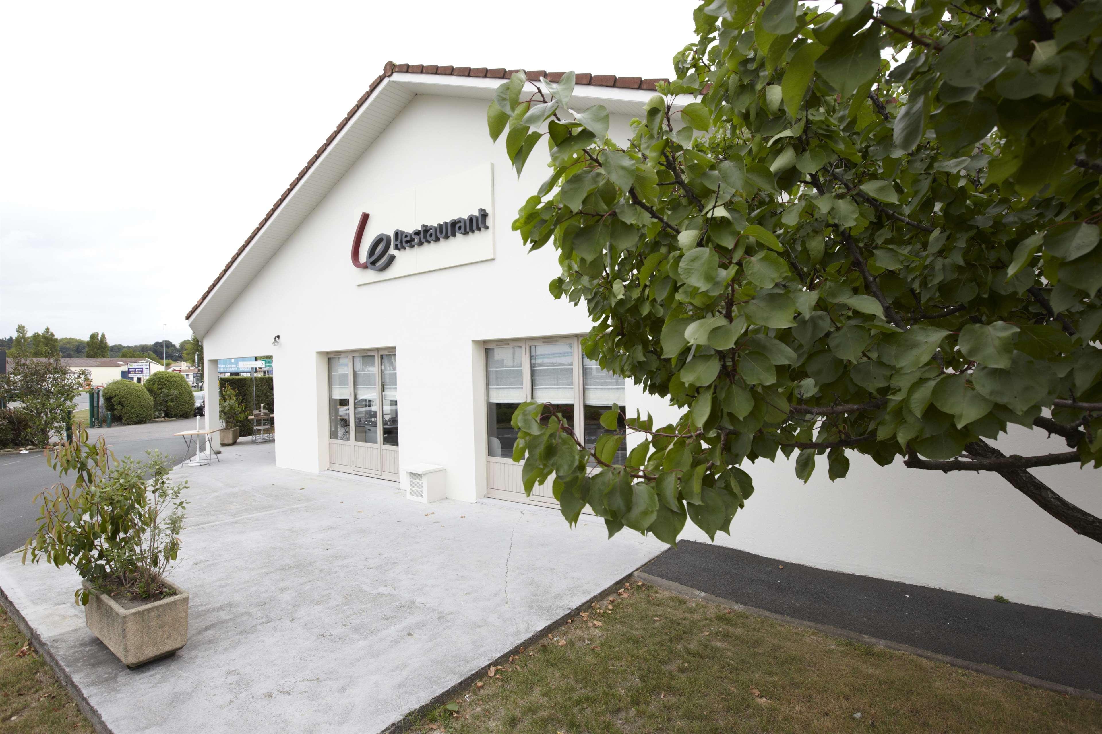 Campanile Bayonne Hotel Bagian luar foto