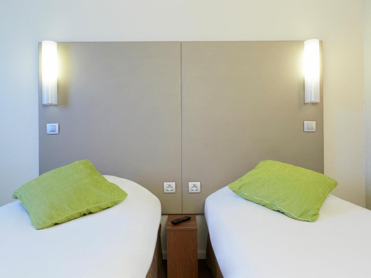 Campanile Bayonne Hotel Bagian luar foto